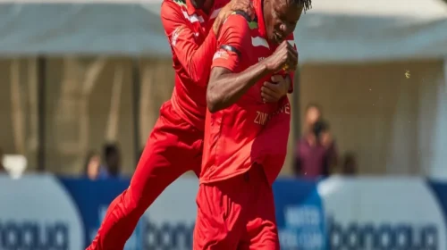 ব্যাট হাতে ব্যর্থতার দায় নিজের কাঁধে নিলেন জিম্বাবুয়ে অধিনায়ক রাজা