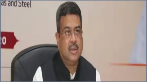 শিক্ষামন্ত্রীর পদত্যাগের দাবি নাকচ করল ভারতের কেন্দ্রীয় সরকার