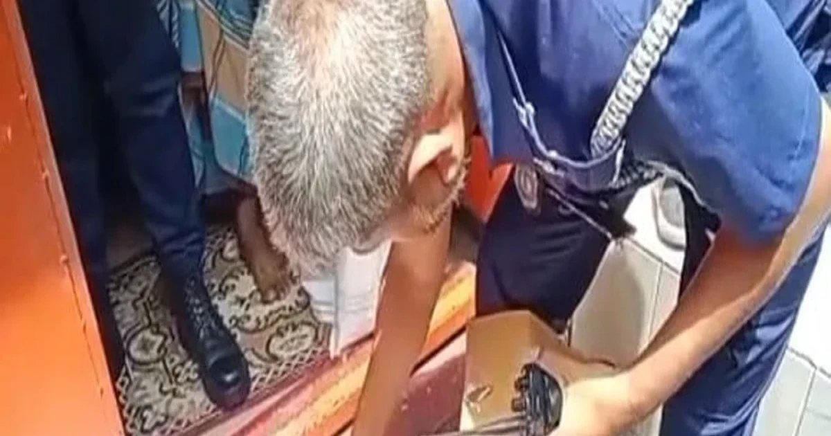 আশুলিয়ায় বিএনপি নেতাকে কাফনের কাপড় ও গুলি পাঠিয়ে হত্যার হুমকি