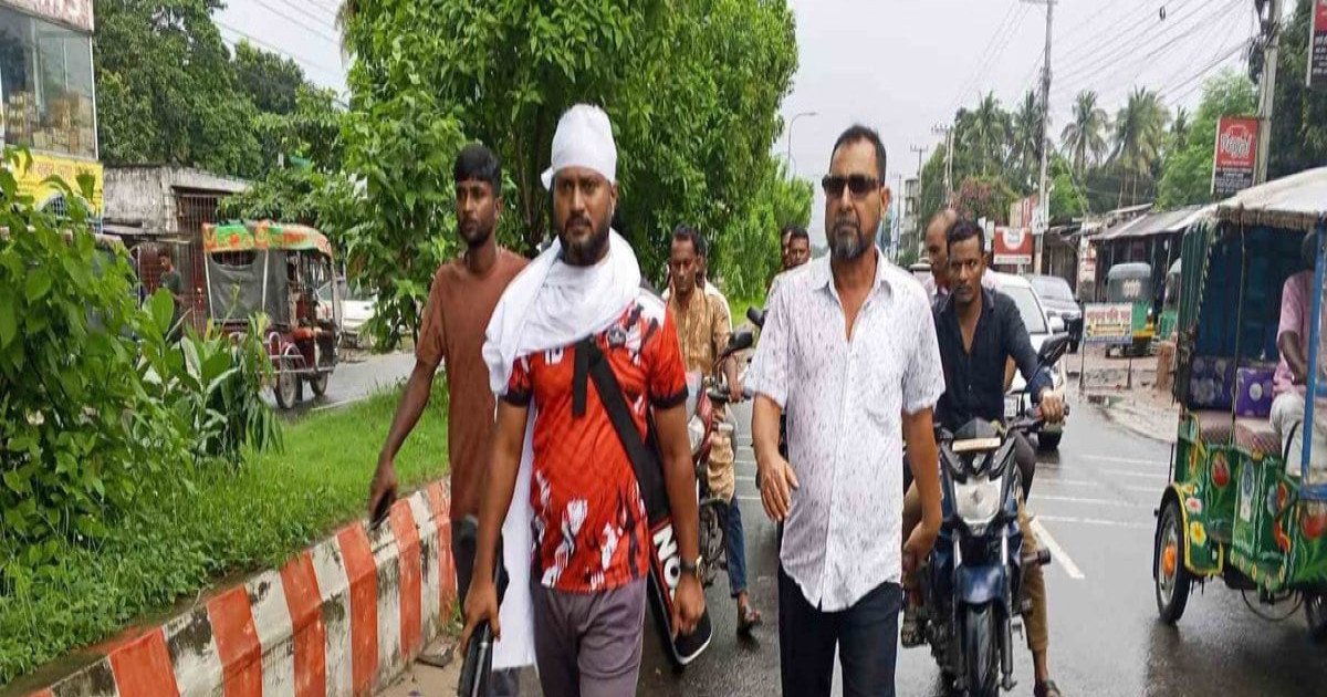 ঈশ্বরদীতে শটগান নিয়ে মহড়া দেওয়া ছাত্রদল নেতা মুচলেকায় মুক্ত, থানা ঘেরাও