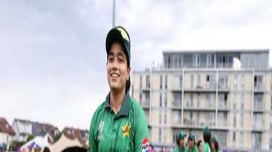 এশিয়া কাপের জন্য পাকিস্তান নারী দলের নেতৃত্বে ফিরলেন ফাতিমা সানা