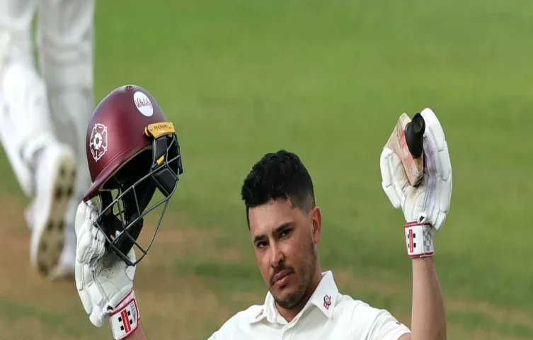 কাউন্টি চ্যাম্পিয়নশিপে ভাসকনসেলোস ও ম্যাকসুইনির সেঞ্চুরিতে ড্র