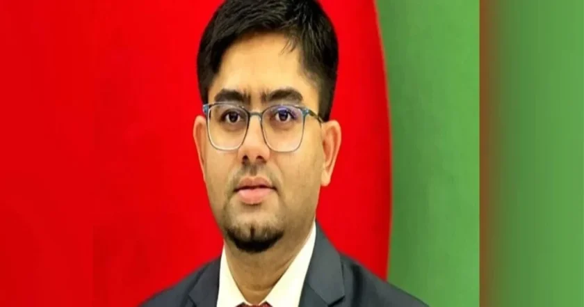 জনপ্রশাসন মন্ত্রণালয়ে বদলি হলেন বাগাতিপাড়ার ইউএনও দেবাশীষ বসাক