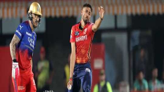 দিলীপ ট্রফি: সেমিফাইনালের প্রথম দিনে ১৯৫ রানে গুটিয়ে গেল নর্থ জোন