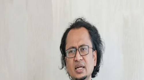 দেশে ফিরে আইনি লড়াইয়ের সুযোগ রয়েছে তসলিমা নাসরিনের: তথ্য উপদেষ্টা