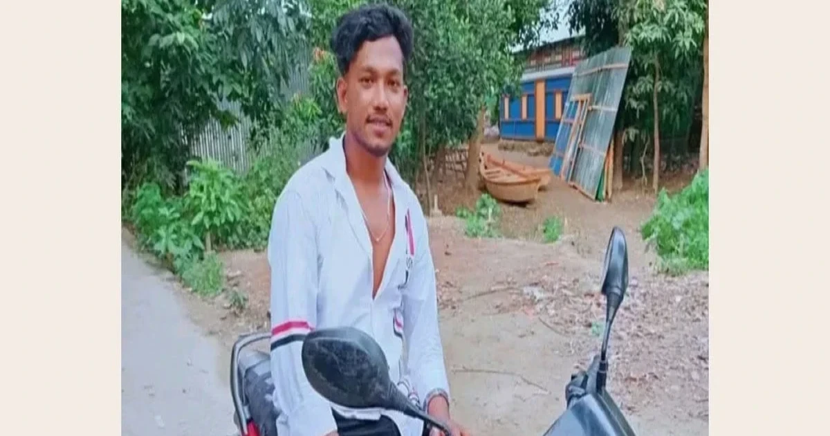 নরসিংদীতে বাজারে গতিরোধ করে যুবককে কুপিয়ে হত্যা