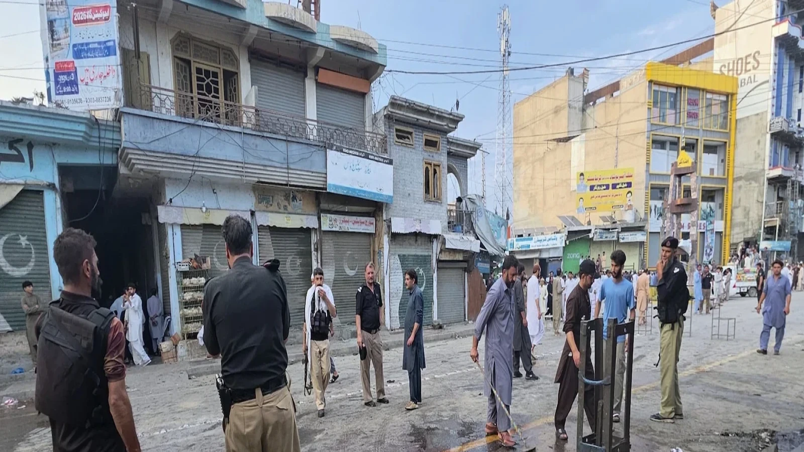 পাকিস্তানের সোয়াত উপত্যকায় সন্ত্রাসবিরোধী সমাবেশে আত্মঘাতী হামলা, নিহত ১৪