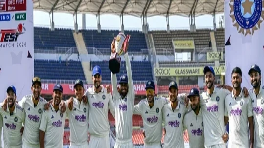 বিসিসিআই-এর টাইটেল স্পন্সরশিপে নিষিদ্ধ টায়ার, পেইন্ট ও ক্রীড়া পোশাকের ব্র্যান্ড