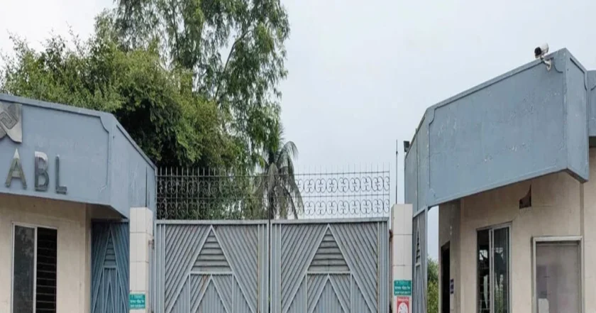 ভালুকায় গ্যাস সংকটে ২০ কারখানায় উৎপাদন বন্ধ