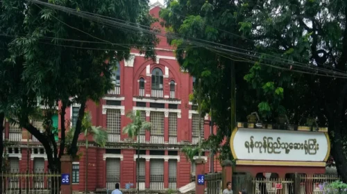 মিয়ানমারে বন্যার মাঝে ইয়াঙ্গুনে বাড়ছে ডায়রিয়ার প্রকোপ