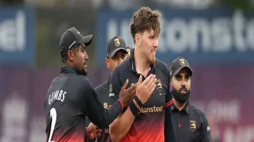 শাইখ ও গ্রিনের নৈপুণ্যে ফাইনালে লেস্টারশায়ার