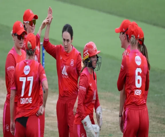 সাউদার্ন ব্র্যাভের শতভাগ জয়ের ধারা ভাঙল ওয়েলস ফায়ার