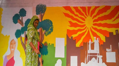 ৫৪ ডিগ্রি তাপমাত্রা: দিল্লির বস্তিবাসীদের জীবনযুদ্ধের গল্প বলছে ‘গরমের খাতা’