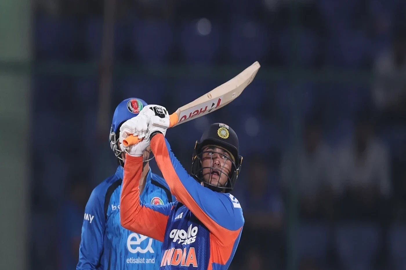 আইসিসি র‍্যাঙ্কিং: দুইয়ে অভিষেক শর্মা, টেস্ট বোলিংয়ে তিনে রবিনসন