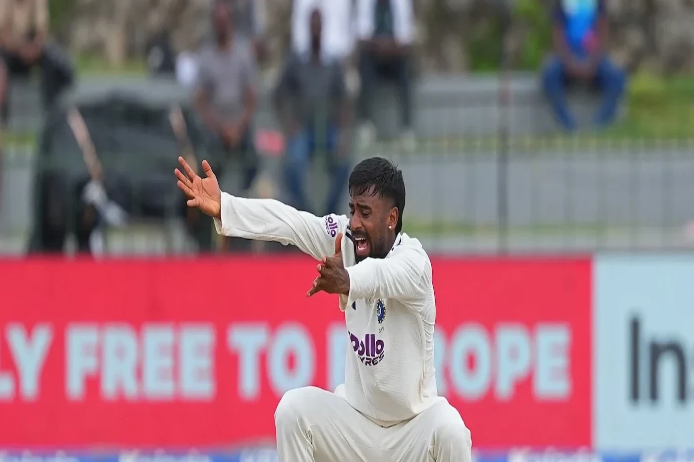 কাউন্টি চ্যাম্পিয়নশিপে সুথারের দুর্দান্ত বোলিংয়ে হ্যাম্পশায়ারের ইনিংস পরাজয়