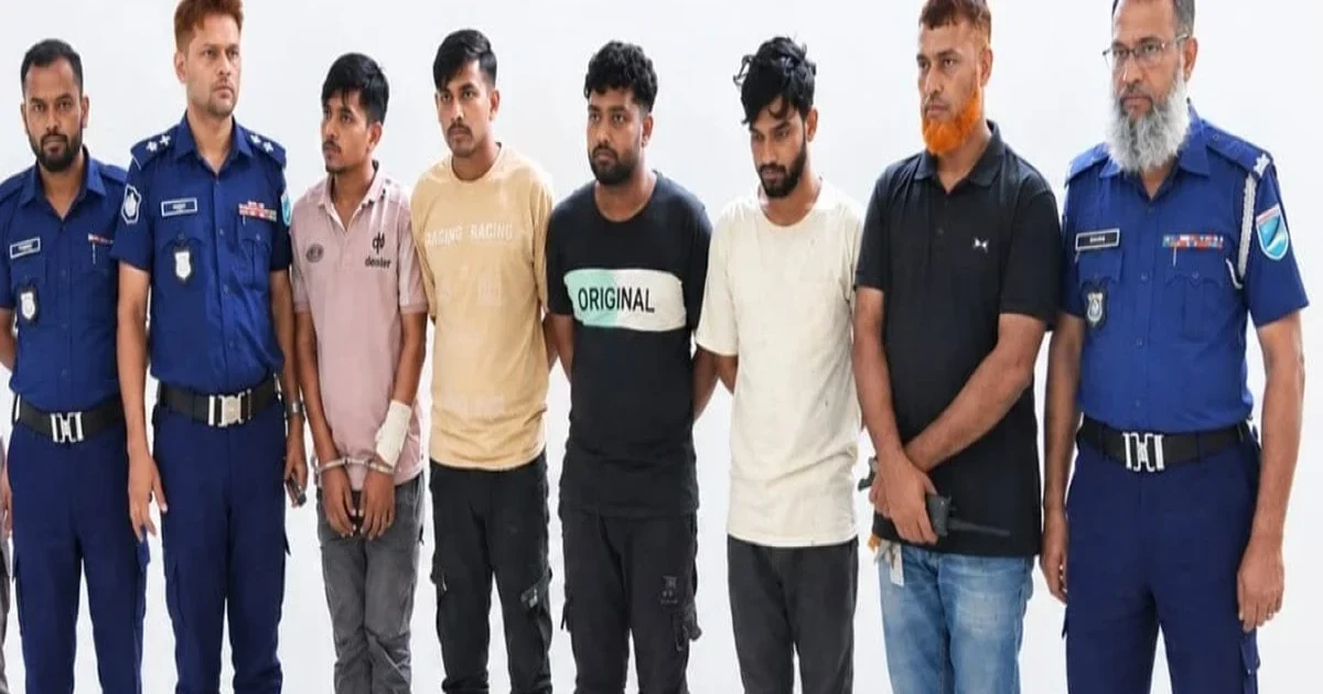 নরসিংদীতে ডাকাতির ঘটনায় আন্তঃজেলা ডাকাত দলের ৫ সদস্য গ্রেপ্তার