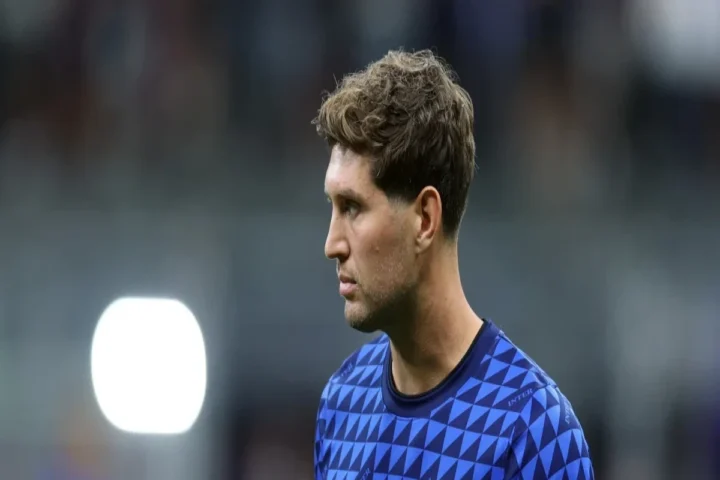 পেশির চোটে ৩-৪ সপ্তাহ মাঠের বাইরে ইন্টারের জন স্টোনস