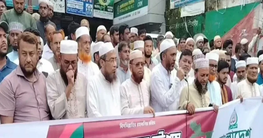 প্রশাসনের চেয়ারে বসে রাজনীতি করলে পদ ছাড়ার হুঁশিয়ারি জামায়াতের