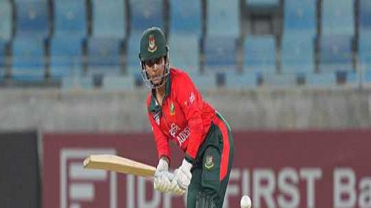 ব্যাটিংয়ে মনোযোগ দিতে টি-টোয়েন্টি অধিনায়কত্ব ছাড়লেন নিগার সুলতানা