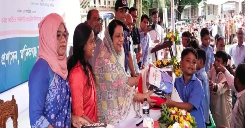শিক্ষার্থীদের নৈতিকতা ও দেশপ্রেমে উদ্বুদ্ধ করার আহ্বান খাদ্যমন্ত্রীর
