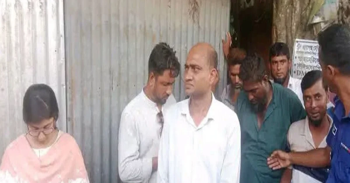 শ্রীপুরে ২৮৮ বস্তা অবৈধ সার জব্দ, ব্যবসায়ীকে কারাদণ্ড
