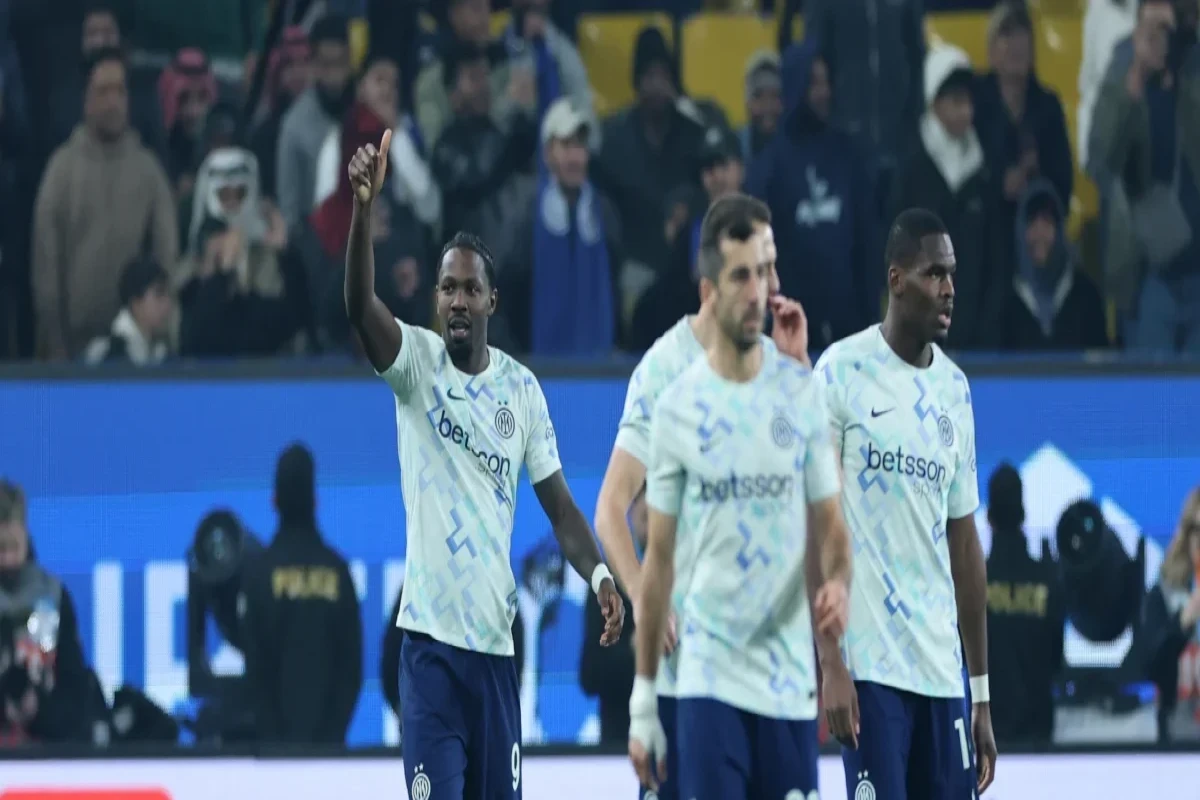 ২২ ডিসেম্বর সান সিরোতে ইন্টার বনাম লাজিওর সুপারকোপা ইতালিয়ানা