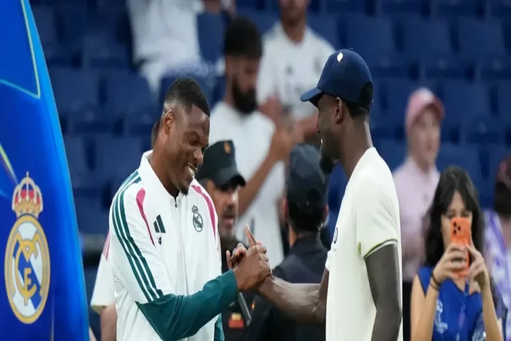 ইন্টার মিলান নিয়ে এখনো কথা হয় মরিনহোর সাথে: ডামফ্রিস