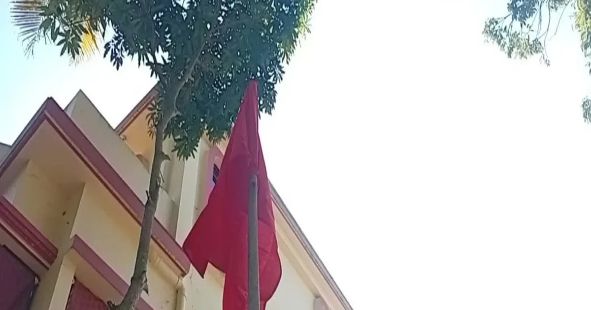 ওসমানীনগরে জমি নিয়ে দুই ভাইয়ের বিরোধ, আদালতের নির্দেশে বাড়ি সিলগালা