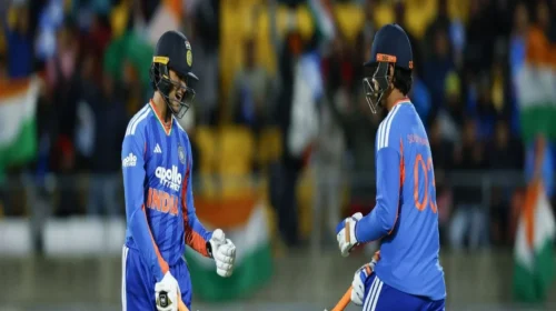নিউজিল্যান্ডের বিপক্ষে ৩০০ রানের লক্ষ্য ছোঁয়া সম্ভব, মনে করেন আকাশ চোপড়া