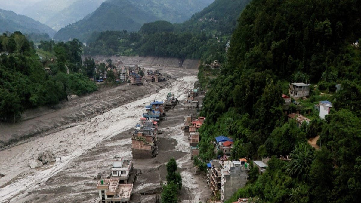 নেপালে ভয়াবহ বন্যার উদ্ধারকাজ সমাপ্ত, নিখোঁজ হাজারো মানুষ