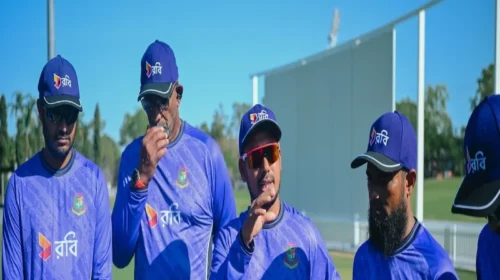 বাংলাদেশ দলের ব্যাটিং কোচের দায়িত্ব থেকে সরে দাঁড়ালেন আশরাফুল