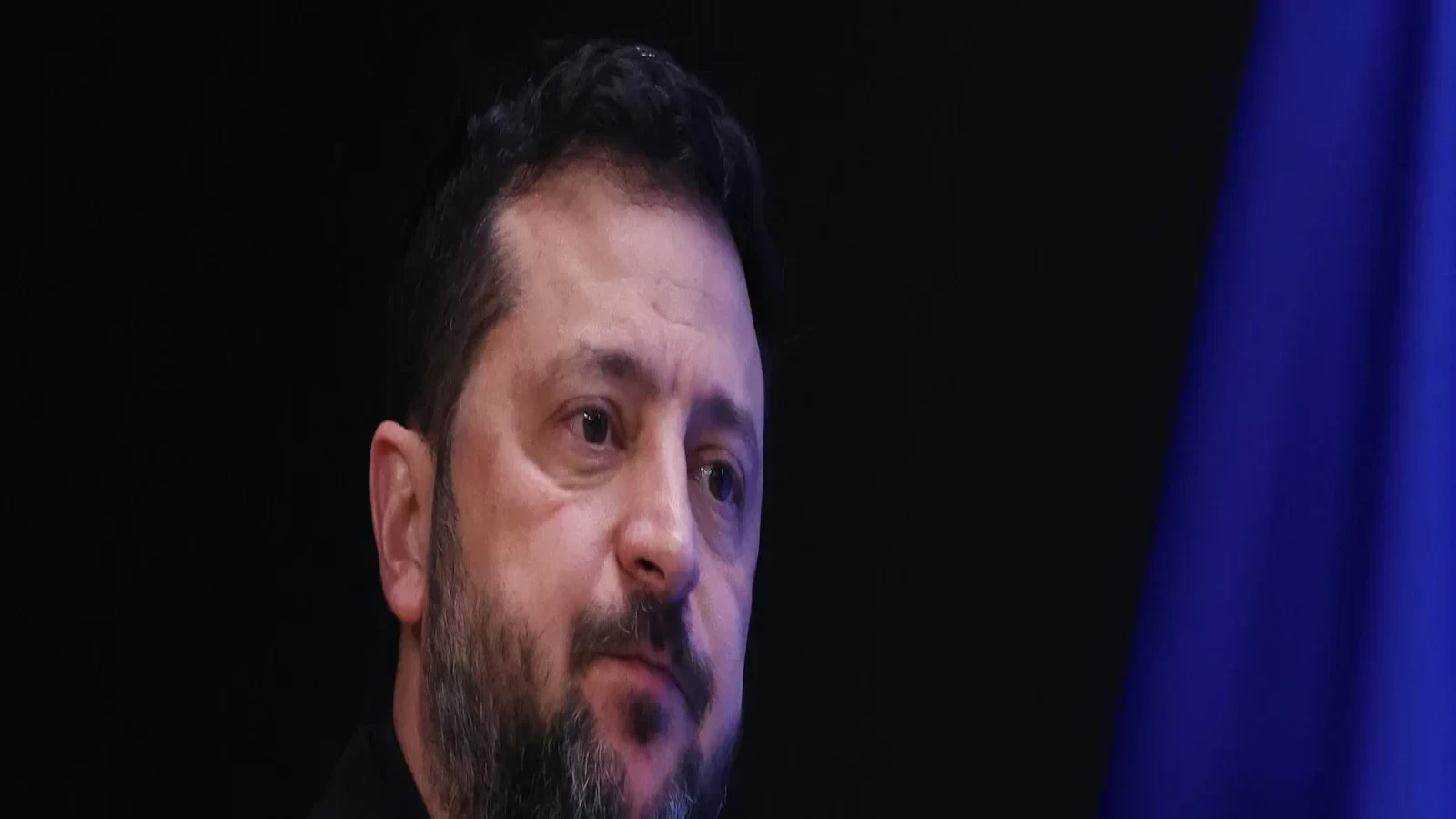 রাশিয়ার ওপর নতুন মার্কিন নিষেধাজ্ঞা কার্যকরের আহ্বান জেলেনস্কির