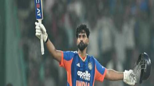 শ্রেয়াসের সেঞ্চুরিতে ওয়েস্ট ইন্ডিজের বিপক্ষে ভারতের সহজ জয়
