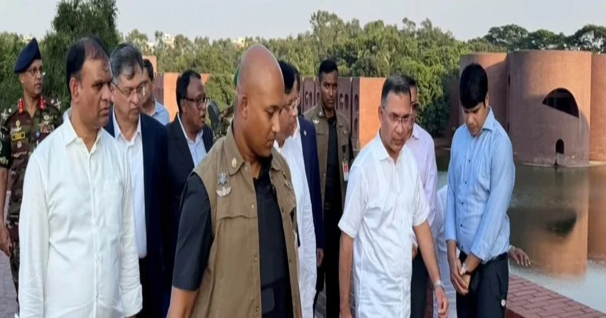 সংসদ ভবন প্রাঙ্গণ পরিচ্ছন্ন ও সংস্কারের নির্দেশ প্রধানমন্ত্রীর